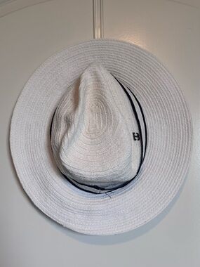 White Braided Sun Hat - Permanent Vacation
